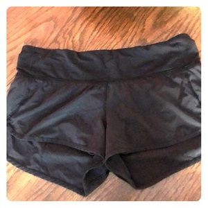 Lululemon size ~6 4 way stretch speed shorts